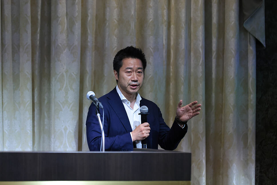 Toshihiko Yasuda, Executive Officer and Head of the Services & Technology at Amazon Web Services Japan