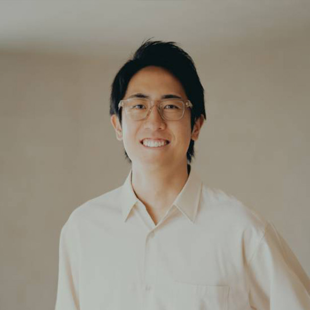 顔写真：成田修造